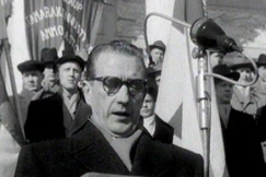 Kuva: SAK:n puheenjohtaja Eero Antikainen julisti joukoilleen taistelumielt�. YLE kuvanauha.