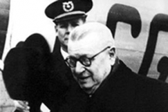 Kuva: J.K. Paasikiven teht�v�n� oli tunnustella rauhan mahdollisuutta.
(1940-luku)
Pressfoto