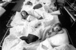 Kuva: Tshernobylin 
ydinvoimalaonnettomuuden aiheuttamalle s�teilylle altistuneita lapsia hoidossa.