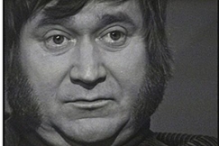 Kuva: Kirjailija Hannu Salama Mirja Pyyk�n haastateltavana. YLE kuvanauha.