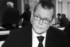 Kuva: Kari Hotakainen.
(2002)
YLE 24 Kuvanauhalta.