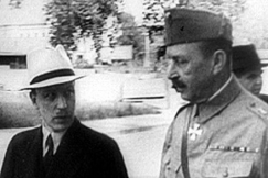 Kuva: Presidentti Risto Ryti ja marsalkka Mannerheim Mikkelin asemalla jatkosodan aikana. YLE kuvanauha/Veikko Itkonen.
