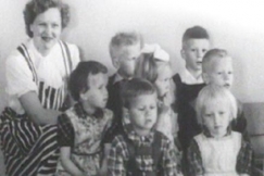 Kuva: Kaupungin lastentarhassa. (1961) YLE kuvanauha. 