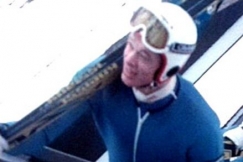 Kuva: Jari Puikkonen kiipe�� hyppytorniin. (1981) YLE kuvanauha.