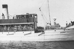 Kuva: S/S Korsholm Vaasan satamassa. (1950) YLE kuvanauha.