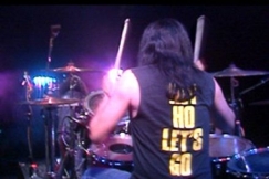 Kuva: Marky Ramone Provinssirockissa (1988). YLE kuvanauha.