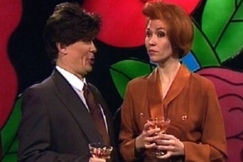 Kuva: Pertti Koivula ja Outi M�enp��. YLE kuvanauha.