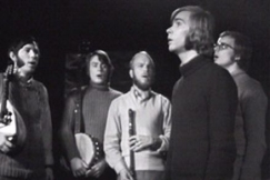 Kuva: Pihasoittajat. (1971) YLE kuvanauha.