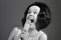 Kuva: Ann-Christine vauhdissa. YLE kunauha