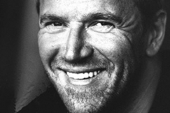 Kuva: Renny Harlin (2009) Solar Films Inc