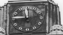 Kuva: Helsingin rautatieaseman kello (1975). Kalle Kultala