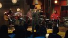 Stig esitti Suorana: Kortesmäki -ohjelmassa 18.11.2013 kappaleen Niks ja naks (kuva: Yle)