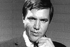 Kuva: Reima Virolainen kertoo avioerostaan. YLE kuvanauha.