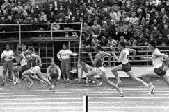 Kuva: Suomi-Ruotsi 
-yleisurheilumaaottelu
Olympiastadionilla.
(1960-luku)
Kalle Kultala.