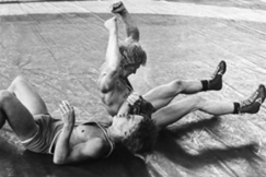 Kuva: Pertti Ukkola painii. (1970-luku) Suomen Urheilumuseo.