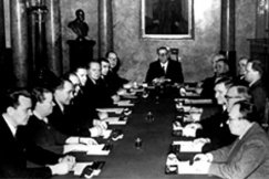 Kuva: K.A. Fagerholmin hallitus vuonna 1950.
Pressfoto