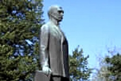 Kuva: St�hlbergin patsaan veisti W�in� Aaltonen. Pertti Nisonen. YLE Valokuva-arkisto.