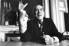 Kuva: Ruotsin ulkoministeri Sven Andersson ilmoittaa, ett� Suomessa ei ole toiminut yht��n ruotsalaista vakoilijaa. (1974) Pressfoto.