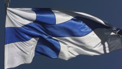Kuva: Suomen lippu. TV-uutiset.