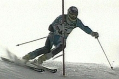 Kuva: Kalle Palanderin voittopujottelu alppihiihdon MM-kisoissa. (1999) YLE kuvanauha.