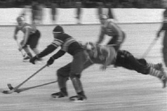 Kuva: Suomen ja Neuvostoliiton ottelu j��pallon MM-kisoissa. (1957) YLE kuvanauha.