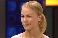 Kuva: Taitoluistelija Kiira Korpi. (2005) YLE kuvanauha.