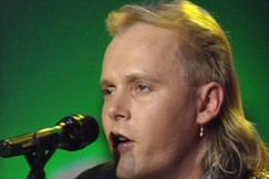 Kuva: Rio-yhtyeen solisti 1994. YLE kuvanauha.