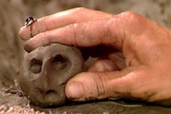 Kuva: Hapsiainen ja savesta muovailtu p��. YLE kuvanauha