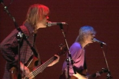 Kuva: Hassisen Kone esiintyy. (1981) YLE kuvanauha.