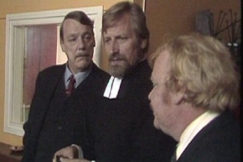 Kuva: Reinikainen, rovasti ja Vil�n eli Tenho Saur�n, Erkki Siltola ja Tauno Karvonen. YLE kuvanauha.