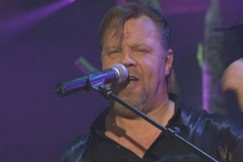 Kuva: Vesa-Matti Loiri. (2001) YLE kuvanauha.