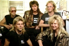 Kuva: Bogart ryhm�kuvassa. (198  ) YLE kuvanauha.