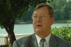 Kuva: Kalevi Sorsa 1997. YLE kuvanauha.