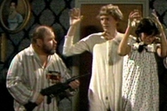 Kuva: Is�np�iv�nviettoa Hukkaputkessa. (1981) YLE kuvanauha.