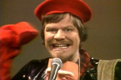 Kuva: M. A. Numminen. (1980) YLE kuvanauha.