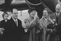 Kuva: Helen Keller Suomessa 1957. YLE kuvanauha.