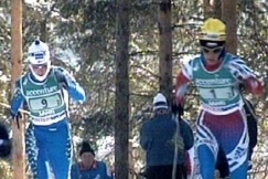 Kuva: Milla Jauho ja Larisa Lazutina viestikisassa. (2001) YLE kuvanauha.