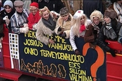 Kuva: Penkkariajelut. YLE kuvanauha. 