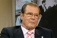 Kuva: Roger Moore. YLE kuvanauha.