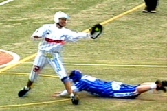 Kuva: Naisten It�-L�nsi-ottelu Sotkamossa (1999). YLE kuvanauha.