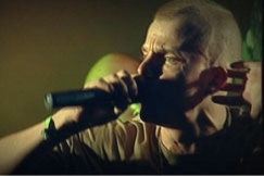 Kuva: Hiphop-artisti Elastinen (2007). YLE kuvanauha.