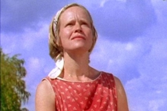 Kuva: Kaija Pakarinen n�yttelee Hennaa. YLE kuvanauha.