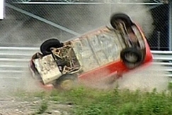 Kuva: Jokamiesluokan SM-ajot Kemorassa (1996). YLE kuvanauha.