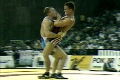 Kuva: Marko Yli-Hannuksela valmistautuu heittoon MM-finaalissa (1997). YLE kuvanauha.