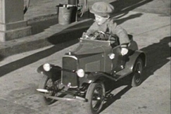 Kuva: My�s pienempien autoilijoiden pirssit piti huoltaa. YLE kuvanauha.