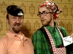 Kuva: Esa Pakarinen ja poikansa Esa Pakarinen Jr (1972). YLE kuvanauha.