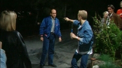 Kuva: Tunnelma kiristyy Rikun & Krissen k�mpill�. Yle kuvanauha (1996).