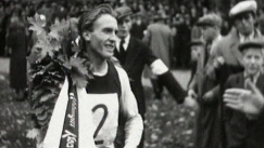 Kuva: Seppel�ity voittaja Volmari Iso-Hollo. Yle kuvanauha. 