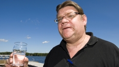 Kuva: Timo Soini (2010). Kuva: Mika Kanerva.