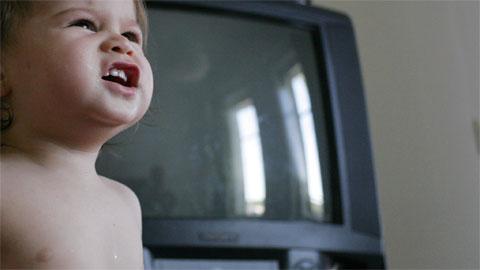 Lapset, tv ja netti. Kuva: Satu Pirinen Lapset, tv ja netti. Kuva: Satu Pirinen